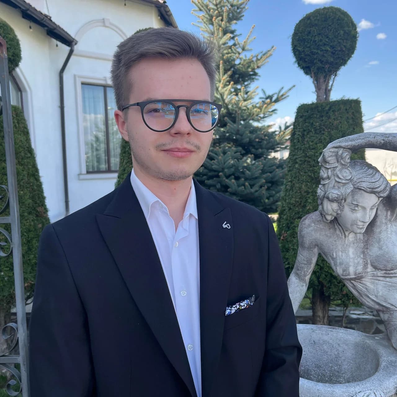 Profesor de Engleză, Chineză - Vasile Rus